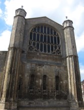 Unusual perpendicular rose window