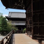 Chion-in.