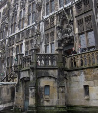 Entrance to the town hall. Entrance to the town hall.