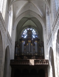 The organ. The organ.