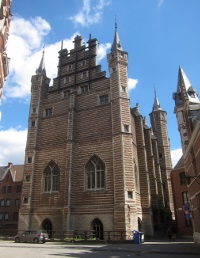The Vleeshuis (flesh house, 1504). The Vleeshuis (flesh house, 1504).