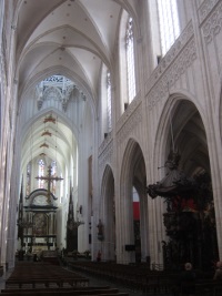 The nave. The nave.