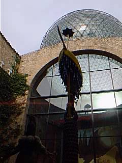 Globe in Dal� Museum.