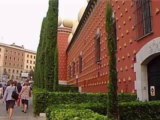 Outside Dal� Museum.