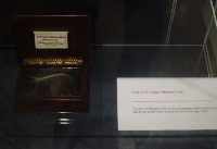 Isaac Newton's hair